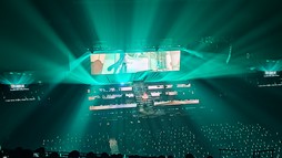 画像ギャラリー No.054のサムネイル画像 / 「鳴潮」のコンサートツアー“To the New World”東京公演レポート。ストーリーの感動が蘇る,心揺さぶるサウンドたち
