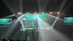 画像ギャラリー No.060のサムネイル画像 / 「鳴潮」のコンサートツアー“To the New World”東京公演レポート。ストーリーの感動が蘇る,心揺さぶるサウンドたち