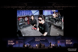 画像ギャラリー No.014のサムネイル画像 / 「CRカップ×TGS2023」フォトレポート。プロゲーマーと人気ストリーマーが「ストリートファイター6」で激戦を繰り広げた