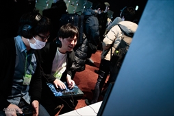 画像ギャラリー No.005のサムネイル画像 / ウメハラ選手,MenaRD選手など「ストリートファイター6」のトップ選手がオフラインで激突。「FAVCUP 2023」を200枚超の写真で振り返る