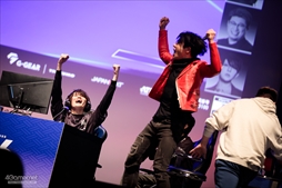 画像ギャラリー No.115のサムネイル画像 / ウメハラ選手,MenaRD選手など「ストリートファイター6」のトップ選手がオフラインで激突。「FAVCUP 2023」を200枚超の写真で振り返る