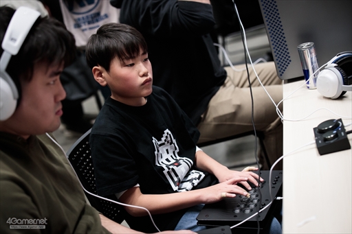 画像ギャラリー No.023のサムネイル画像 / ウメハラ氏主催の格闘ゲームイベント「Beast Cup Tokyo」フォトレポート。プロゲーマーのひぐち選手が優勝を飾る