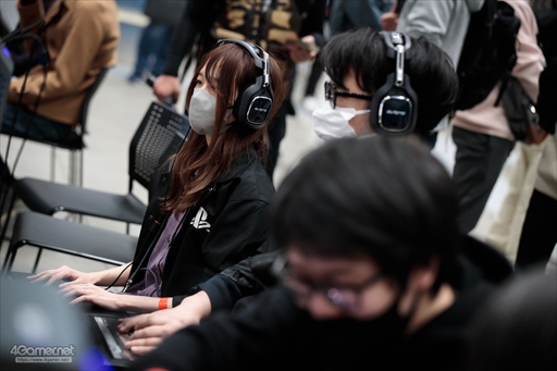 画像ギャラリー No.038のサムネイル画像 / ウメハラ氏主催の格闘ゲームイベント「Beast Cup Tokyo」フォトレポート。プロゲーマーのひぐち選手が優勝を飾る