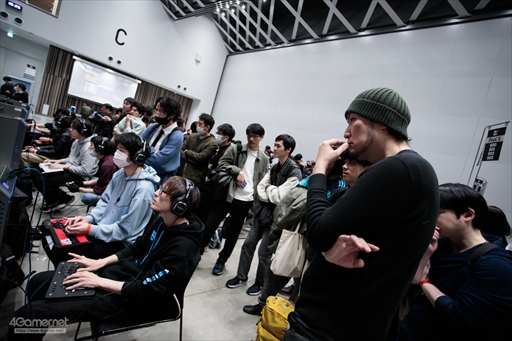 画像ギャラリー No.062のサムネイル画像 / ウメハラ氏主催の格闘ゲームイベント「Beast Cup Tokyo」フォトレポート。プロゲーマーのひぐち選手が優勝を飾る