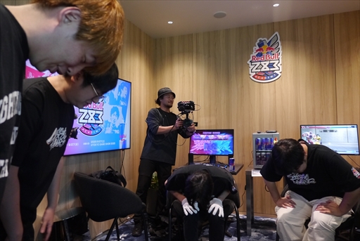 画像ギャラリー No.013のサムネイル画像 / 「ストリートファイター6」のプロゲーマーが講師となり，次世代を担う生徒を導く。「Red Bull 283 Academy」合宿レポート