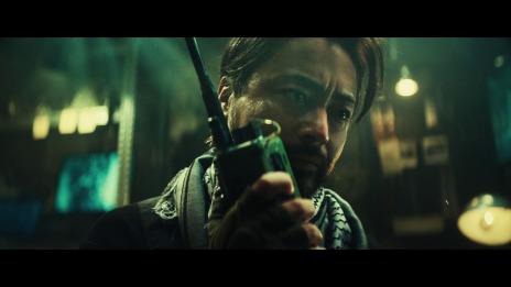 画像ギャラリー No.007のサムネイル画像 / 「Call of Duty: Modern Warfare II」本日リリース。山田孝之さんと貴島明日香さん出演のCM動画“共闘篇”が公開に