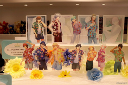 画像ギャラリー No.003のサムネイル画像 / 今年で10年目の「うた☆プリ」コンセプトショップ“SHINING STORE”。「Summer Bloom」をテーマに新たなラインナップを展開