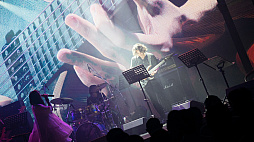 画像ギャラリー No.040のサムネイル画像 / 「レイフォース」などの楽曲が三者三様のアレンジで奏でられた「Ray’z Music Live -STRAHL-」の模様を紹介。ライブCD/BDの詳細は明日発表