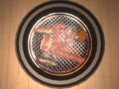 無料で焼肉し放題。基本プレイ無料のスマホ版「焼肉シミュレーター」，イイニクの日である本日配信開始