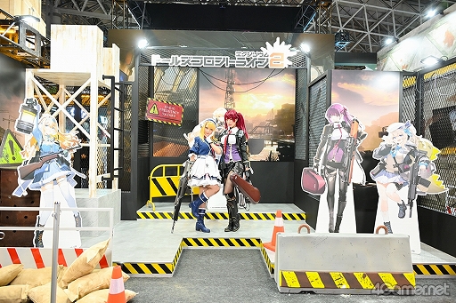 画像ギャラリー No.002のサムネイル画像 / 「イザリア」「ドルフロ2」のキャラに扮した千葉チュチュさん，純米あやのさんらコスプレイヤーをXDブースで激写［TGS2024］