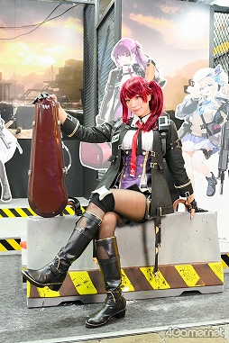 画像ギャラリー No.025のサムネイル画像 / 「イザリア」「ドルフロ2」のキャラに扮した千葉チュチュさん，純米あやのさんらコスプレイヤーをXDブースで激写［TGS2024］