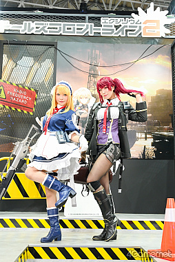 画像ギャラリー No.030のサムネイル画像 / 「イザリア」「ドルフロ2」のキャラに扮した千葉チュチュさん，純米あやのさんらコスプレイヤーをXDブースで激写［TGS2024］
