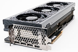 画像ギャラリー No.019のサムネイル画像 / Palit「GeForce RTX 4090 GameRock OC」をテスト。ド派手に輝く巨大クーラーはゲームでどの程度の効果があるのか