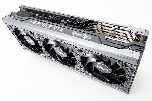 画像ギャラリー No.062のサムネイル画像 / Palit「GeForce RTX 4090 GameRock OC」をテスト。ド派手に輝く巨大クーラーはゲームでどの程度の効果があるのか