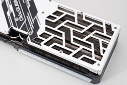 画像ギャラリー No.017のサムネイル画像 / ［レビュー］GeForce RTX 4070 Tiの実力をPalit製「GeForce RTX 4070 Ti GameRock OC」で検証。前世代を大幅に上回る高性能だが割高さがネックに