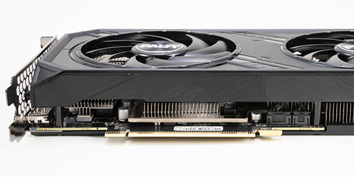画像ギャラリー No.011のサムネイル画像 / アンダー10万円のPalit製RTX 4070カード「GeForce RTX 4070 Dual」の実力を検証。PCケースを選びにくいサイズも魅力だ