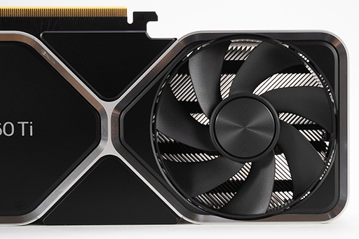 画像ギャラリー No.014のサムネイル画像 / RTX 40シリーズのミドルクラスGPU「GeForce RTX 4060 Ti」を検証。前世代と比べてどれくらいの性能差を見せるのか［レビュー］