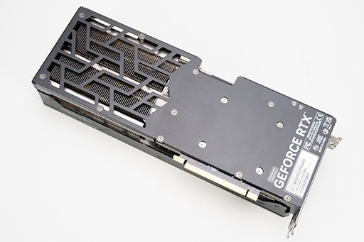 画像ギャラリー No.009のサムネイル画像 / RTX 40 SUPERシリーズの2番手「GeForce RTX 4070 Ti SUPER」レビュー。メモリ16GBが特徴のRTX 4070最上位モデルの実力はいかに