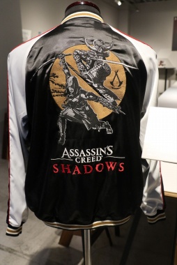 画像ギャラリー No.010のサムネイル画像 / 「アサシン クリード コラボカフェ『LEGACY』」東京・原宿で開催中。最新作「アサシン クリード シャドウズ」を中心に歴代シリーズの展示を楽しめる