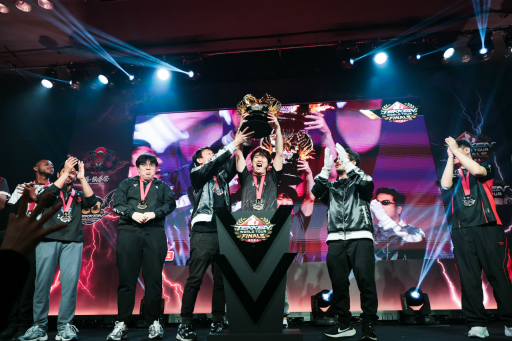 画像ギャラリー No.015のサムネイル画像 / 「鉄拳8」の世界王者を決める「TWT 2024 Global Finals」と30周年記念イベント「超・鉄拳祭」が開催に。観戦と来場者参加型企画で盛り上がった会場をレポート
