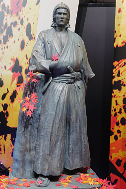 画像ギャラリー No.004のサムネイル画像 / ［TGS2022］「龍が如く 維新！ 極」プレイレポート。派手な“隊士スキル”でバトルはより楽しく