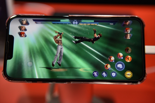 画像ギャラリー No.009のサムネイル画像 / ［TGS2022］「THE KING OF FIGHTERS ARENA」試遊レポート。シンプル操作で対戦格闘ゲームを楽しめるブロックチェーン基盤のKOF