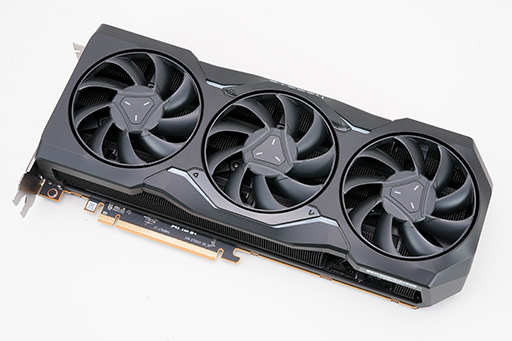 画像ギャラリー No.006のサムネイル画像 / AMDの新型GPU「Radeon RX 7900 XTX/XT」搭載カードがやってきた！　写真で見る新世代Radeonリファレンスカードの姿