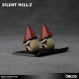 画像ギャラリー No.003のサムネイル画像 / 「SILENT HILL 2」の“レッドピラミッドシング”がデフォルメされて“三角ちゃん”に。「三角ちゃん モバイルスタンド」の予約受付を開始