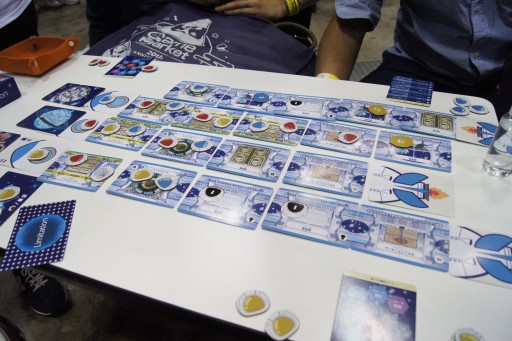 画像ギャラリー No.012のサムネイル画像 / ついに試遊卓が復活した「ゲームマーケット2022秋」。会場で遊べた新作タイトルから,オススメ6作をまとめて紹介