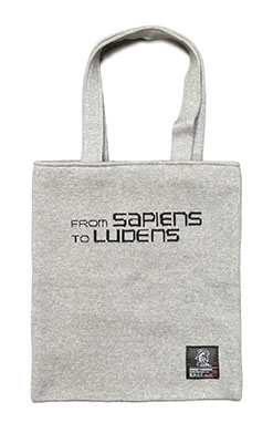 画像ギャラリー No.017のサムネイル画像 / 「KOJIMA PRODUCTIONS × PARCO GAMES STRAND STORE」で取り扱うコラボ商品が公開に。アパレルや雑貨などバラエティ豊かなアイテムを用意