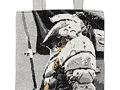 「KOJIMA PRODUCTIONS × PARCO GAMES STRAND STORE」で取り扱うコラボ商品が公開に。アパレルや雑貨などバラエティ豊かなアイテムを用意