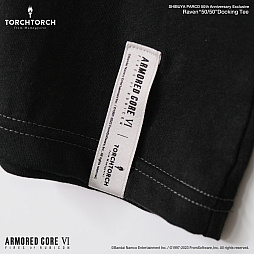 画像ギャラリー No.005のサムネイル画像 / 「ARMORED CORE VI」C4-621とレイヴンのエンブレムを合体させたTシャツが11月17日に発売。初回抽選販売の応募を受付中