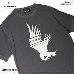 画像ギャラリー No.004のサムネイル画像 / 「ARMORED CORE VI」C4-621とレイヴンのエンブレムをデザインしたTシャツが発売に。先行販売されたドッキングTシャツの単品版