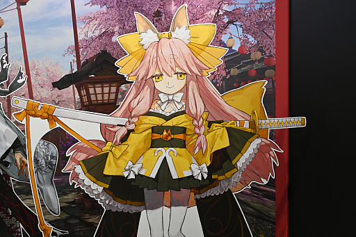 画像ギャラリー No.001のサムネイル画像 / 新サーヴァントはタマモアリア。FGOフェス「Fate/Samurai Remnant」ブースに等身大パネル展示中。クー・フーリン参戦も発表