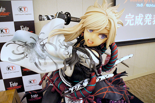 画像ギャラリー No.001のサムネイル画像 / シブサワ・コウ氏が武蔵ちゃんへの愛を叫ぶ！「Fate/Samurai Remnant」完成発表会レポート。サムライ姿の粗品さんも登場
