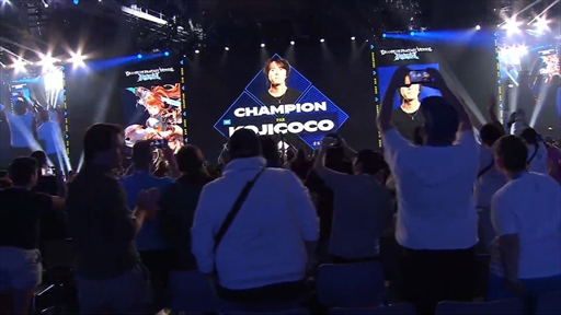 画像ギャラリー No.003のサムネイル画像 / ［EVO2025］「GBVSR」部門の優勝はアメリカのKojicoco選手。地元アメリカの若武者がEVO覇者の栄冠を手にした