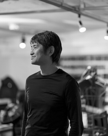 画像ギャラリー No.006のサムネイル画像 / 発想の原点は鳥の動き。「HUMANITY」中村勇吾氏と水口哲也氏へのスペシャルインタビューをPS.Blogで公開。聞き手は吉田修平氏