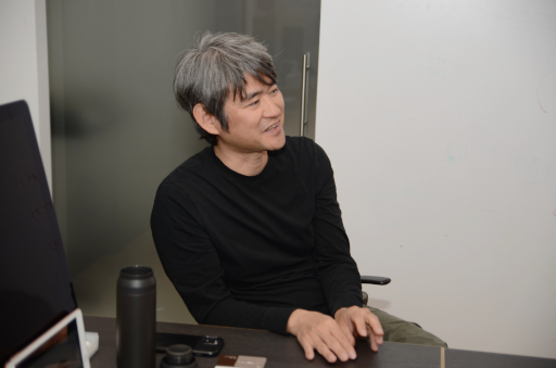 画像ギャラリー No.009のサムネイル画像 / ［インタビュー］ディレクター・中村勇吾氏とゲームクリエイター・水口哲也氏に聞く。「HUMANITY」開発のきっかけや柴犬を採用した理由など