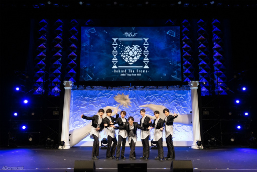 画像ギャラリー No.013のサムネイル画像 / アニメ化も発表に。「華Doll*-Behind The Frame-Anthos* Stage Event 2023」では，お揃いの衣装を着たキャストがライブと朗読劇を披露
