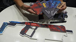 画像ギャラリー No.011のサムネイル画像 / ［TGS2023］「スノウブレイク」ブースは企画たっぷり。コスプレイヤーから特典コードを手に入れて“夢幻迷途”に浸ろう【PR】