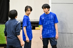 画像ギャラリー No.025のサムネイル画像 / 「舞台『ブルーロック』」は5月4日に開幕。“史上最もイカれたサッカー漫画”の舞台版はいかに。公開稽古＆合同取材レポート