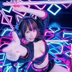 画像ギャラリー No.003のサムネイル画像 / 「FOAMSTARS」,狩野英孝さんとコスプレイヤーのえなこさんらがオープンβテストで実況プレイを実施。9月30日と10月1日に生配信