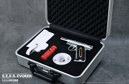画像ギャラリー No.002のサムネイル画像 / 「ペルソナ3 リロード」の召喚器を1分の1スケールで再現した「S.E.E.S.制式召喚器」，割引価格の9万9000円で予約受付を開始