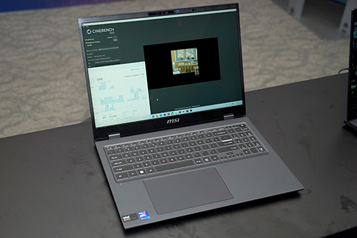 画像ギャラリー No.004のサムネイル画像 / 「Core Ultra」の実力はどの程度？ IntelのワークショップでノートPCのゲームや生成系AIでの性能を確かめてみた