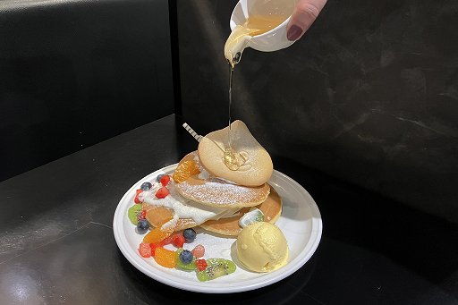 画像ギャラリー No.011のサムネイル画像 / ［インタビュー］コラボカフェのメニューってどう決めるんですか？　「DQM3」コラボを例にスクエニのカフェ事業を覗いてみる