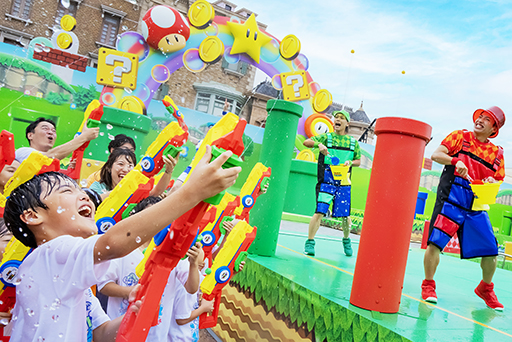 画像ギャラリー No.008のサムネイル画像 / 「スーパーマリオ」の水かけイベントが登場。USJ,夏の期間限定イベント「NO LIMIT! サマー2023」の模様を先行公開