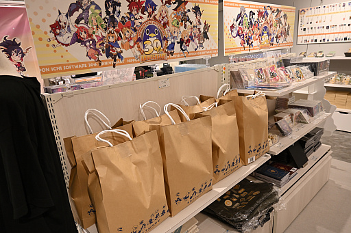 画像ギャラリー No.011のサムネイル画像 / 最新作「役づくりパズル　ゆめいろユラム」の体験会も。日本一ソフトウェアのコンセプトストアがオープン。小田沙耶佳氏の原画などを展示