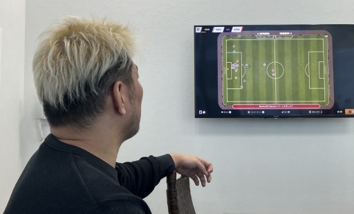 画像ギャラリー No.020のサムネイル画像 / 「Football Manager 2024」家庭用ゲーム機版のプレイ感はいかに? PS5版先行試遊でコントローラ操作やゲームのテンポを確かめてきた
