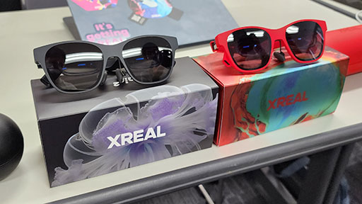 画像ギャラリー No.003のサムネイル画像 / ［TGS2023］サングラス型ディスプレイの大本命「XREAL Air 2」の予約受付が始まる。高画質で軽くなり120Hz表示にも対応