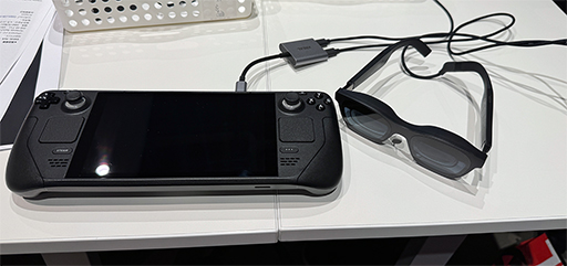 画像ギャラリー No.005のサムネイル画像 / Switchやスマホを充電しながらサングラス型ディスプレイ「XREAL Air」シリーズを使えるアダプタが登場